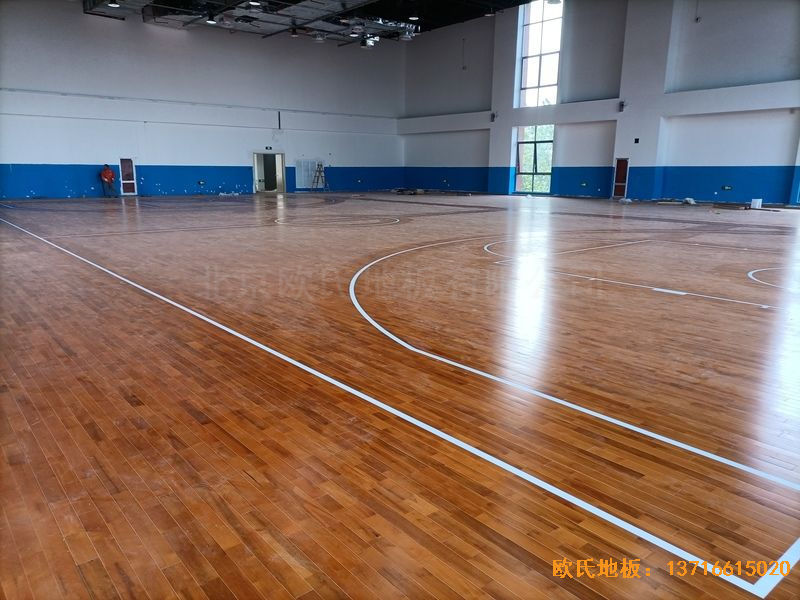 ���K���w����·�W(xu��)У�\(y��n)��(d��ng)ľ�ذ尲�b����