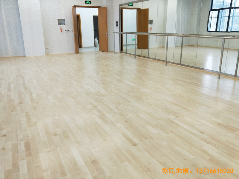 �Ĵ����e��ZҺ�׾ƌW(xu��)Ժ�\���^�w���ذ尲�b����4